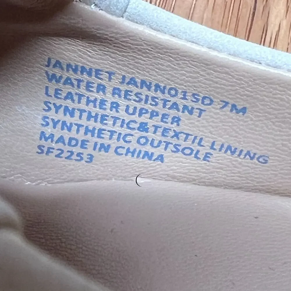 BLONDO Jannet J.Jill Women's 7 Sand Flats Ballet Leather Water Resistant Comfort